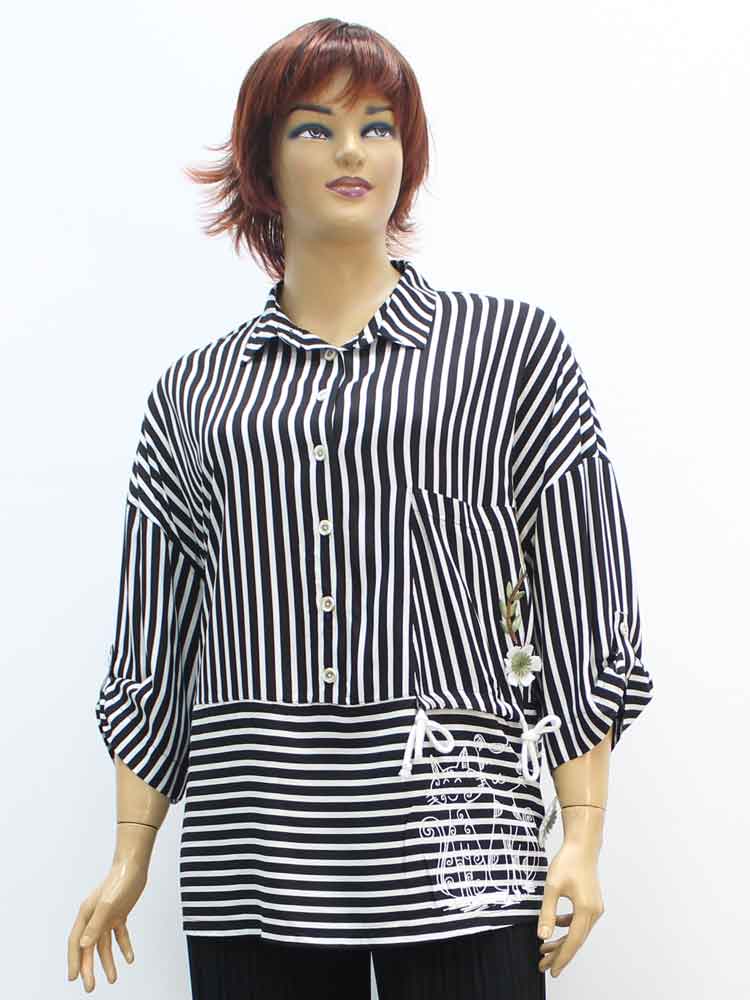 Блуза женская из хлопка с декоративным принтом и аппликацией большого размера. Магазин «Пышная Дама», Луганск.