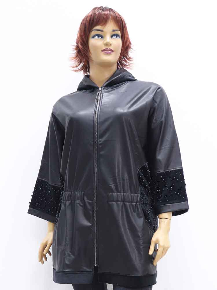 Куртка легкая (ветровка) женская из экокожи с капюшоном и аппликацией большого размера. Магазин «Пышная Дама», Луганск.
